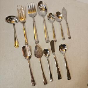 Vintage estate silverware Serving Utensil bundle - mixed lot DD-100